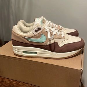 Nike Air Max 1 Premium 2